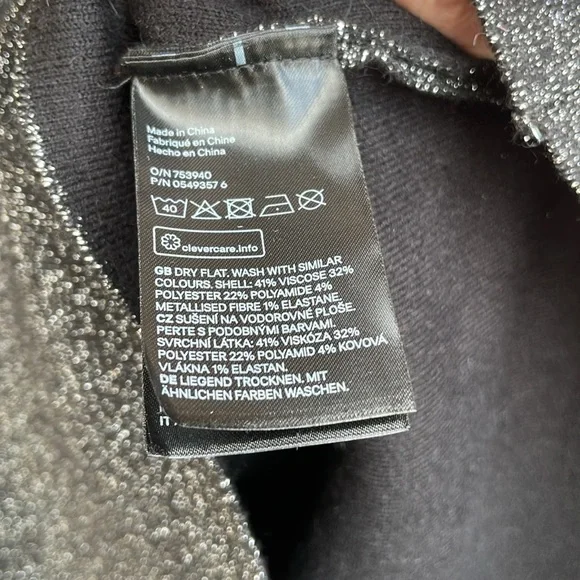 H&M Sweater Dress - Picture 6 of 6